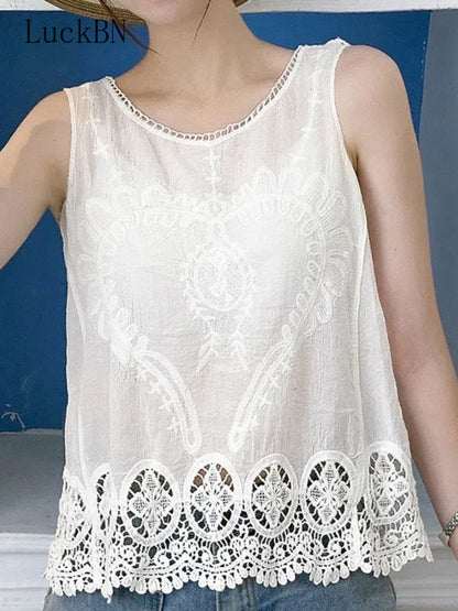 Sleeveless Tank Top clothing with Jewel-Neck