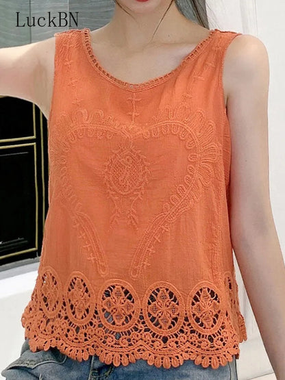 Sleeveless Tank Top clothing with Jewel-Neck